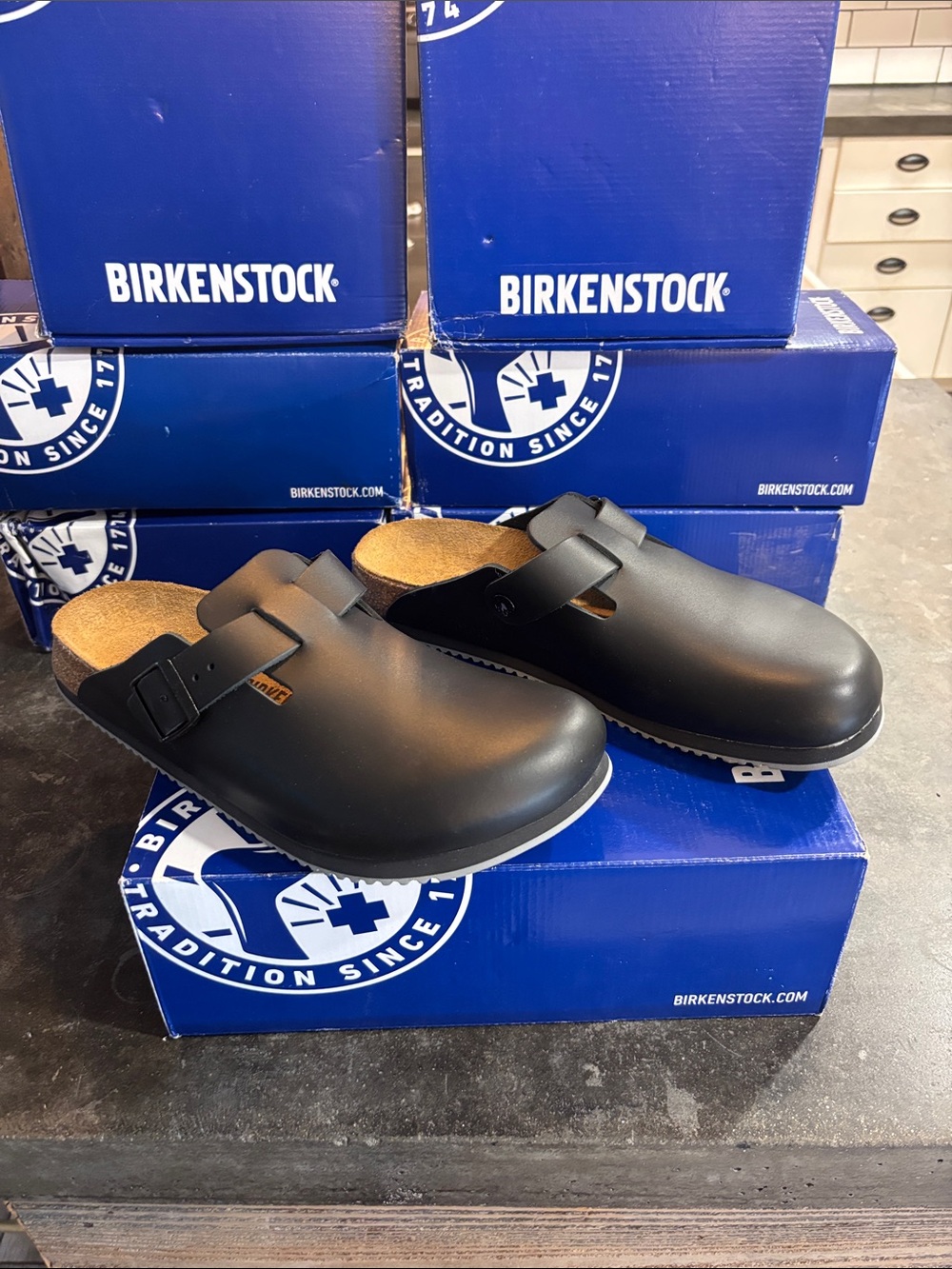Birkenstock Boston BS Black Leather Clogs Narrow Fit Men’s 10 EU 43